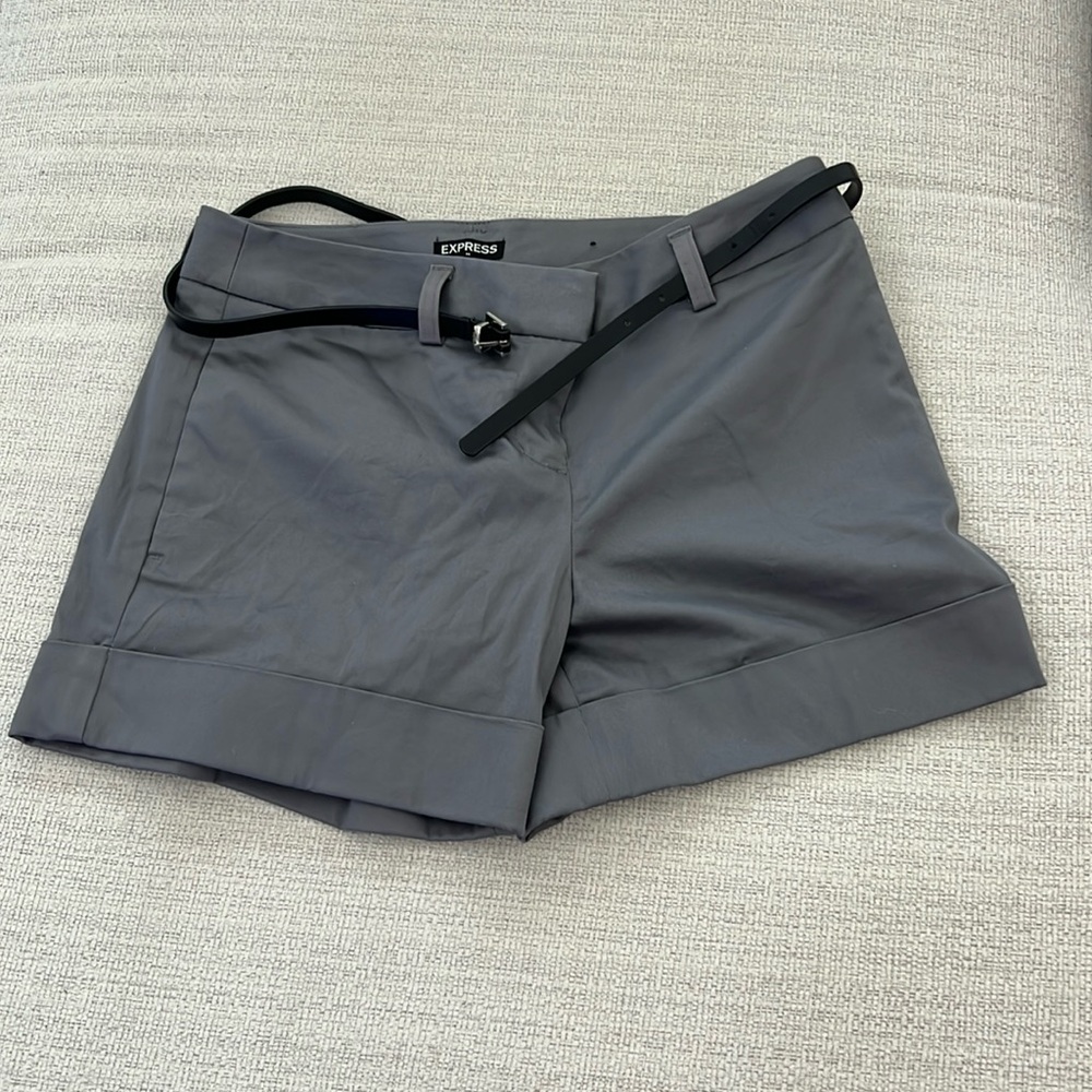 More like mid rise dressy shorts, but not a choice. Gray. Size 2 from Express.